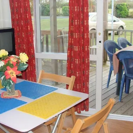 Mobil-home Camping La Giroflee *